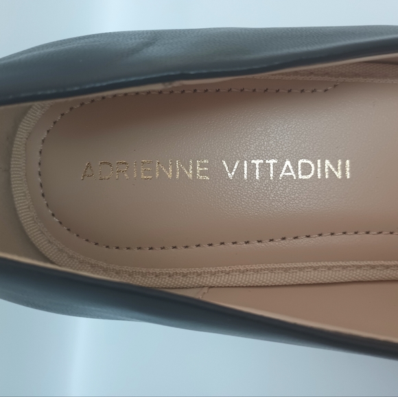 ADRIENNE VITTADINI Nena Smooth Patent Pumps. Size 8 - Picture 6 of 8
